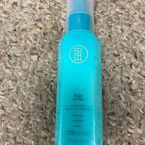 NWT ⭐️ Taraji “Ride or Die” Smoothing & Detangling Spray for hair